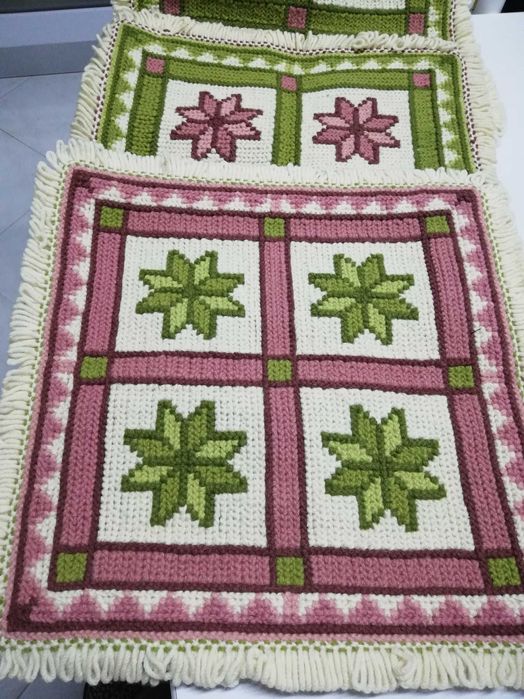 Almofadas em arraiolos novas