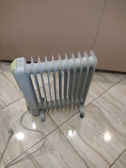 Обігрівач масляний SCARLET