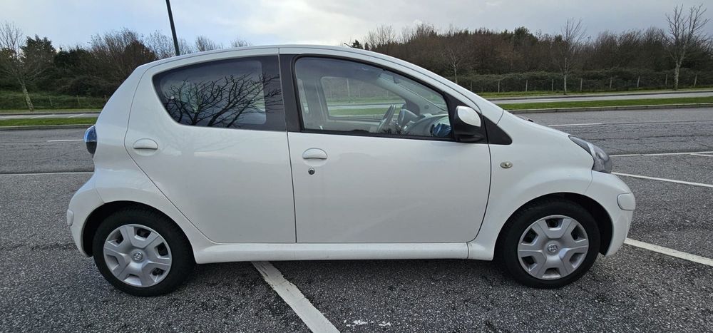 Toyota Aygo 1.0 gasolina