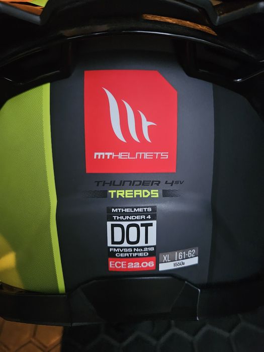 Мотошолом MT Thunder 4 SV Treads D3 Fluor Matt