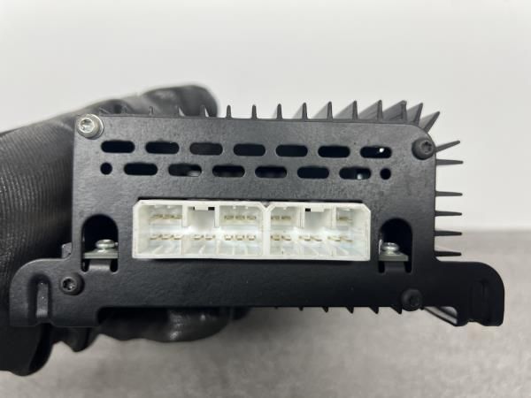 Amplificador de colunas JEEP Grand Cherokee I (ZJ)