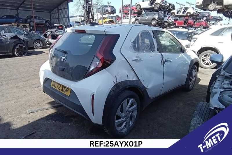 Бампер Toyota Aygo X розборка шрот