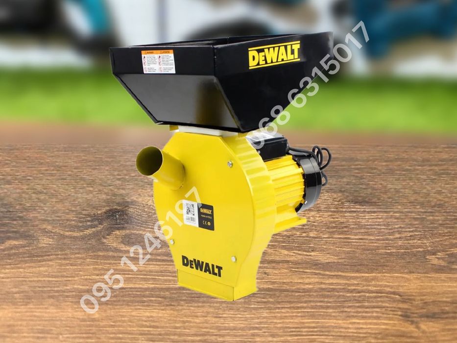 Зернодробилка DeWalt DWS 4200 кормоизмельчитель 300 кг/ч 4,2 кВт