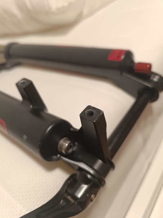 Suspensão Fox 27.5 Evolution Series 32 com 130mm, para roda 27.5