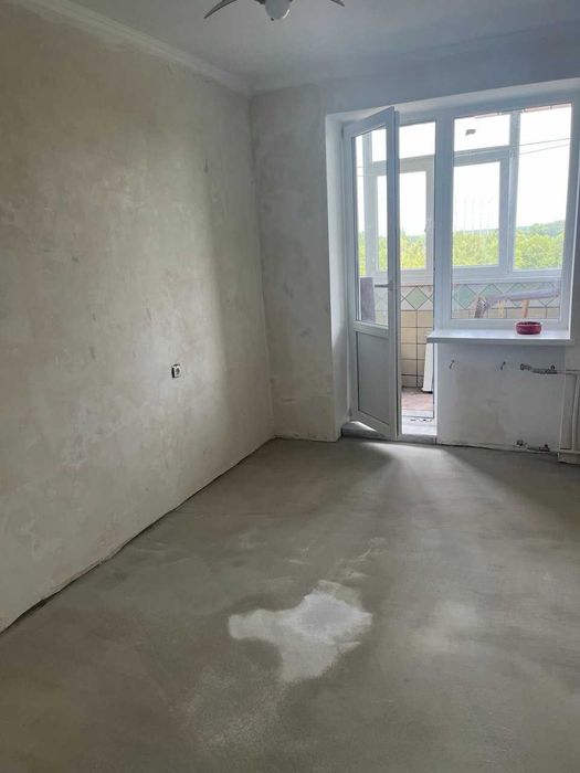 Продам двокімнатну квартиру.
