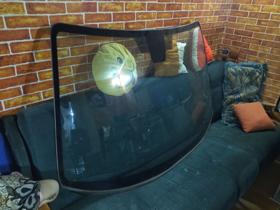 Лобове скло рідне мазда 3 bk