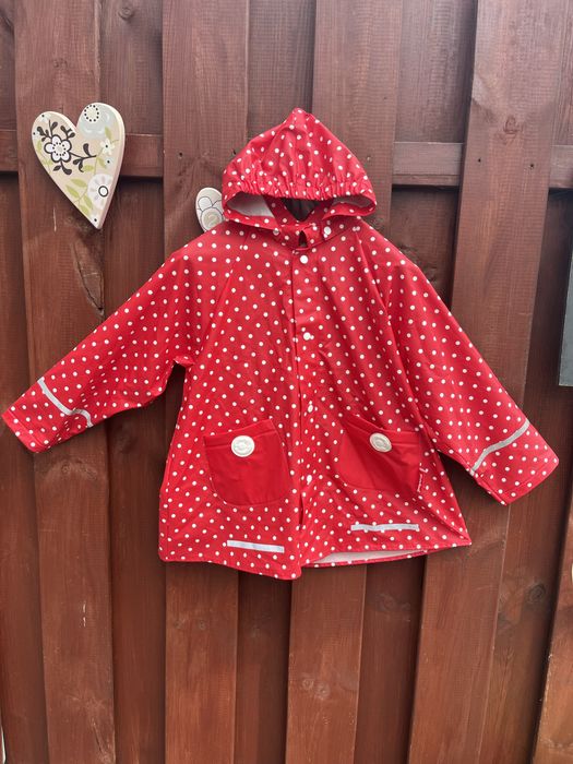 Płaszczyk przeciwdeszczowy Playshoes 116 cm.