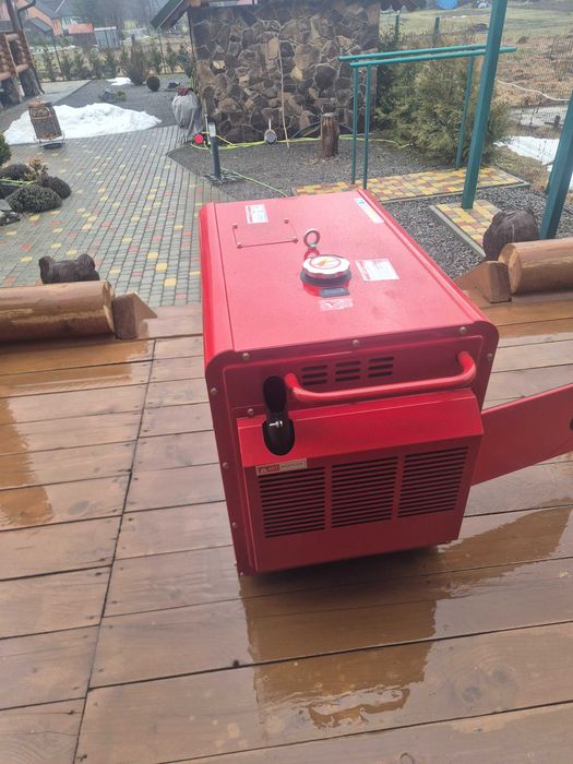 Продам  генератор