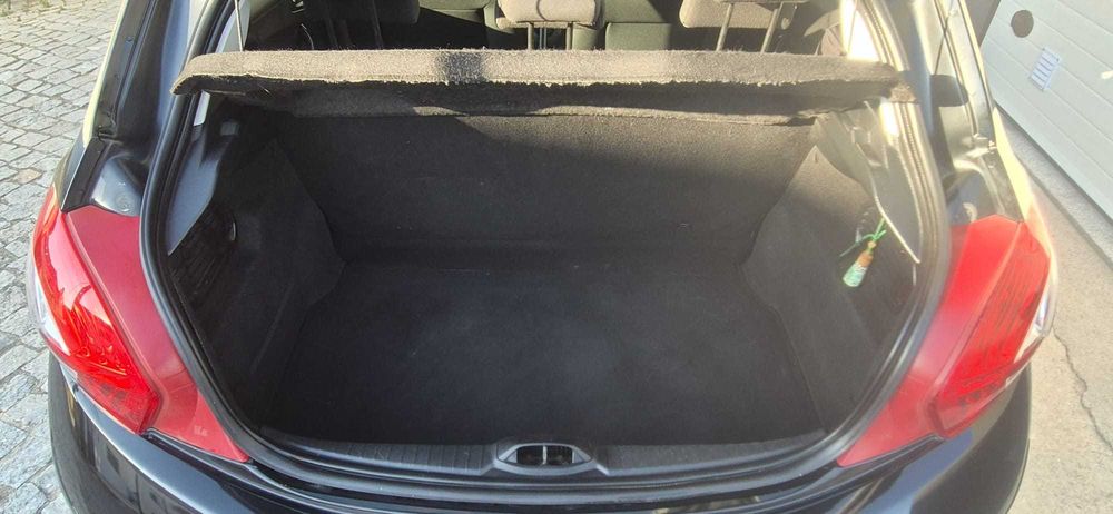 Peugeot 208 gasolina