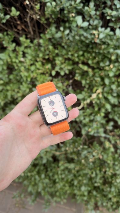 Apple Watch SE | 44MM | 84%