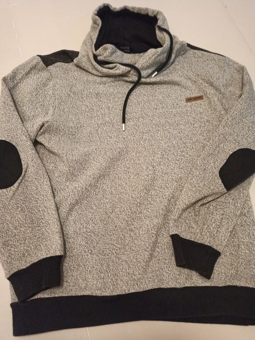 Sweter męski ze stójką ciepły