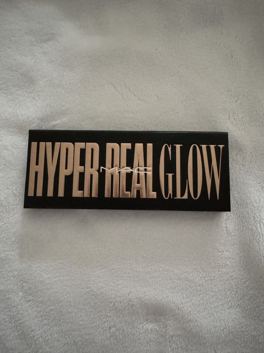 Mac Hyper Real Glow Paleta Rozświetlaczy