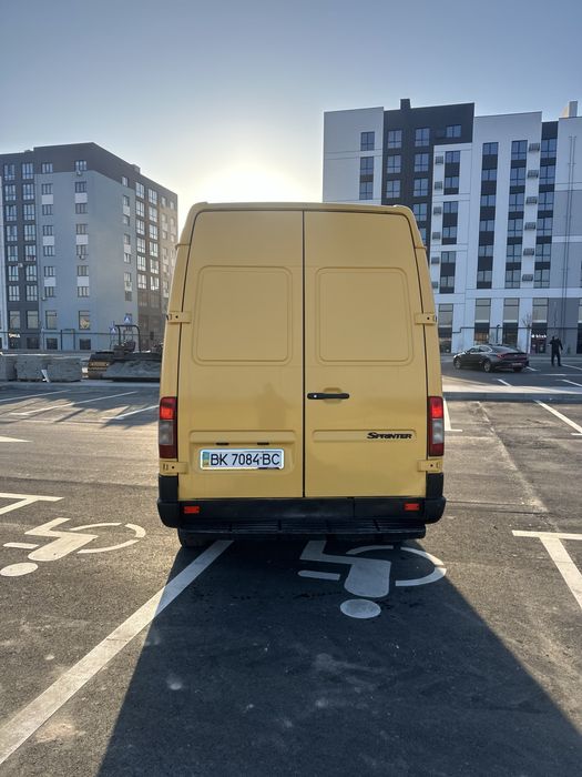 Mercedes sprinter
