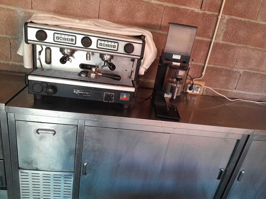 Máquina de café profissional