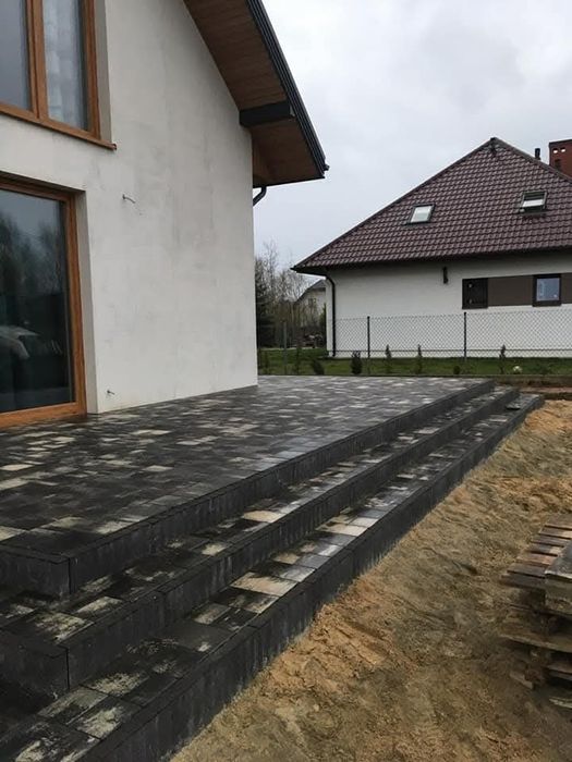 Układanie kostki brukowej