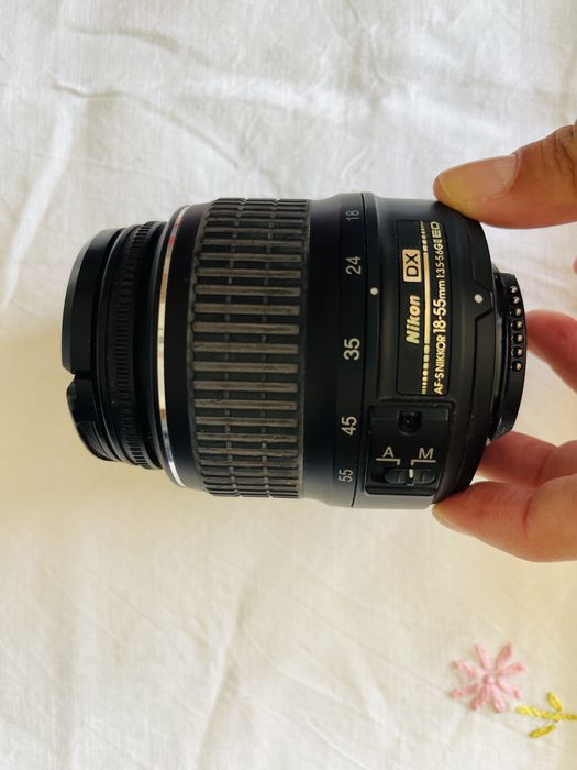 Nikon D3000 - maquina fotografica digital profissional