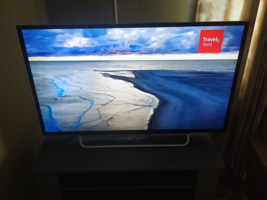 Телевизор SONY 40 дюймов, 2013 год