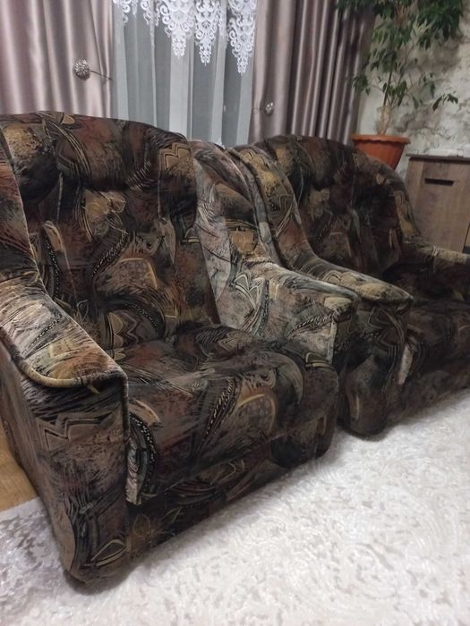 Продам нові крісла