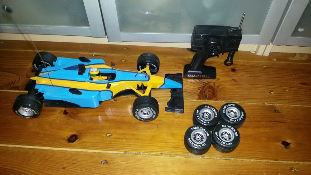 Carro telecomandado