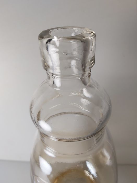 Butelka Frowo GDR po nafcie do lamp. Okres PRL