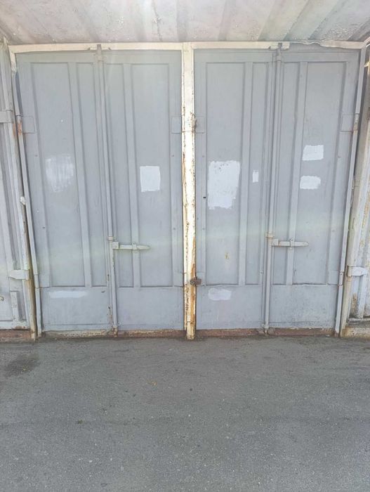 Продається контейнер