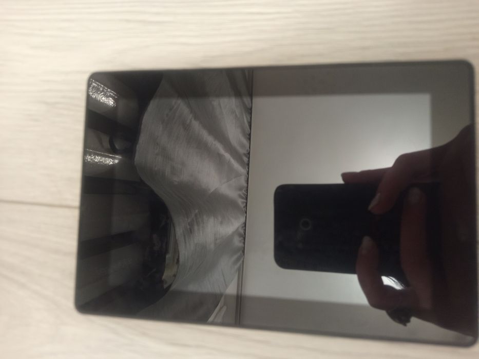 Планшет Samsung  та Amazon