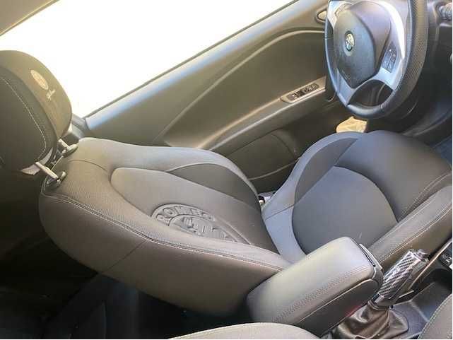 Alfa Romeo Mito 0.9 Turbo muitos extras