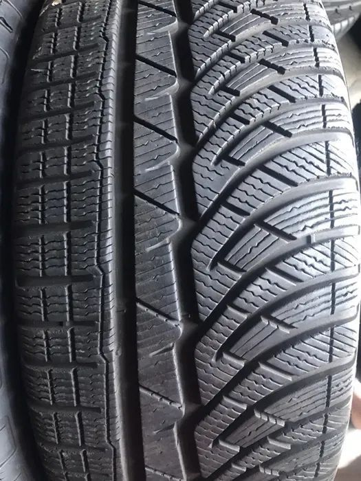 Купити зимові БУ шини гуму резину покришки колеса 215/55 R17 доставка, гарантія. Професійний підбір оптимальних шин під ваші умови.