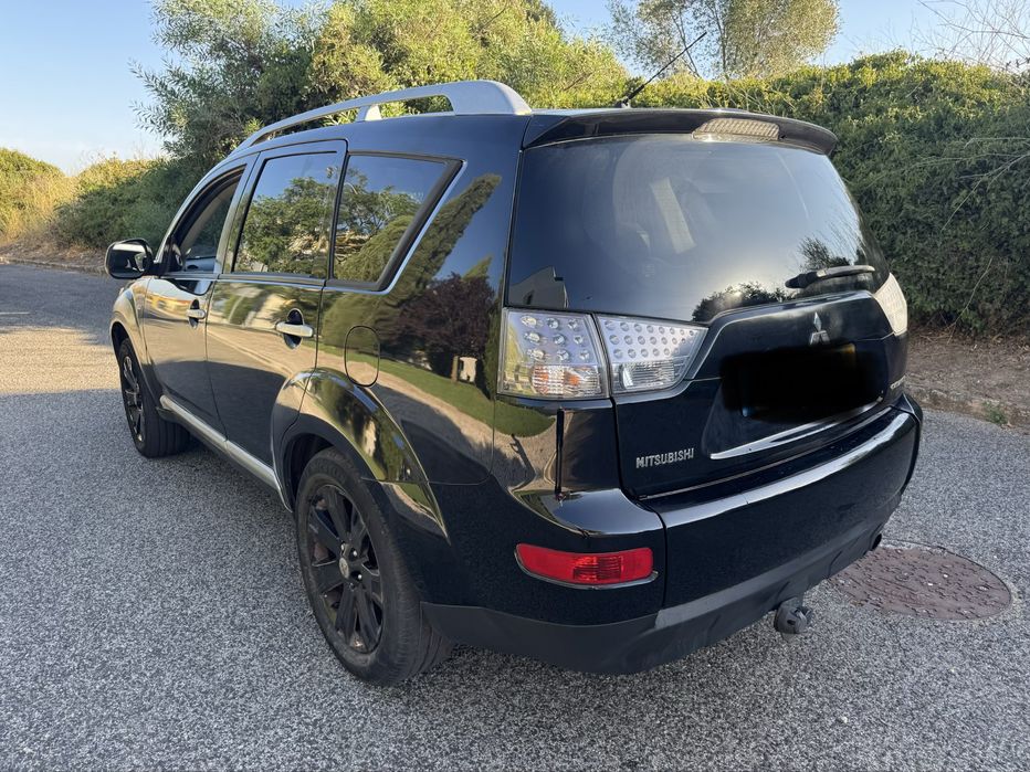 Mitsubishi outlender 2.0 did 7 lug 4x4