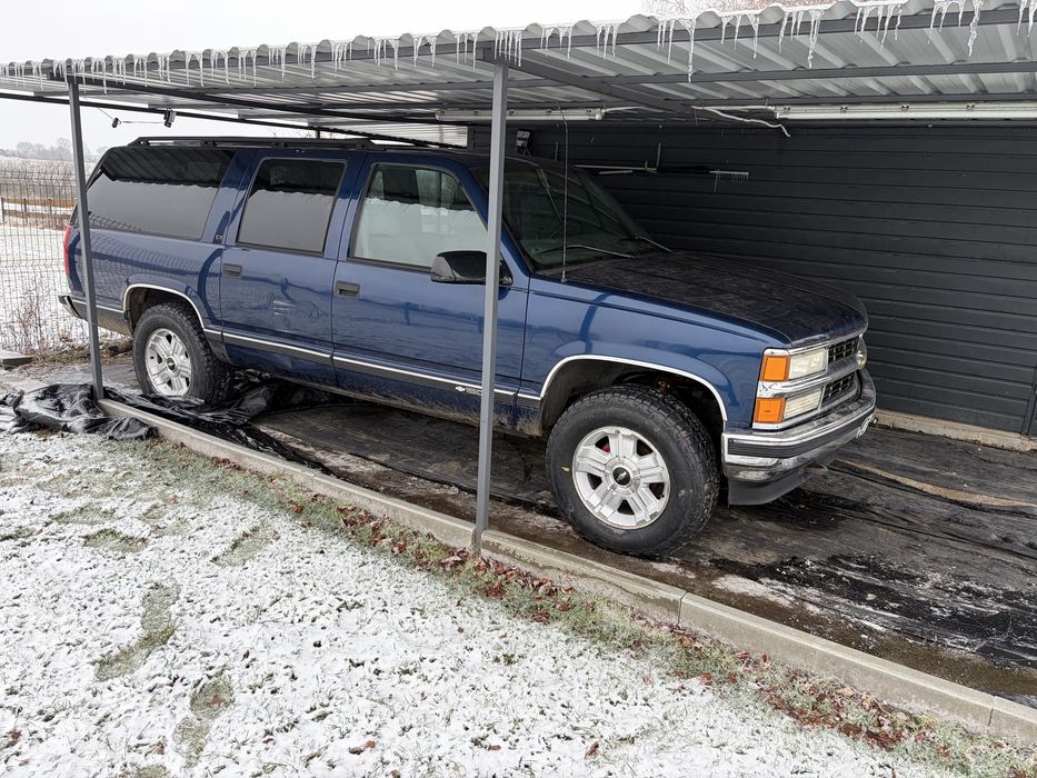 Chevrolet Suburban GMT 400 rok 1997 4x4 5.7