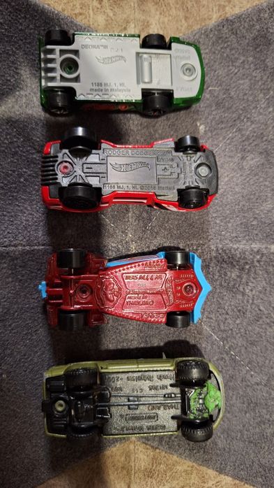 Машинки дитячі!!