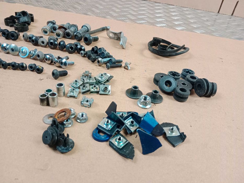 Yamaha MT-07 MT07 Tracer Śruby Śrubki 2018