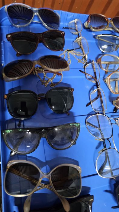 Coleção com mais 60 óculo antigos. Vintage / retro