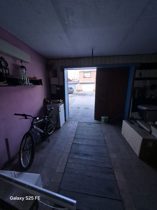 Продається гараж на Боженка