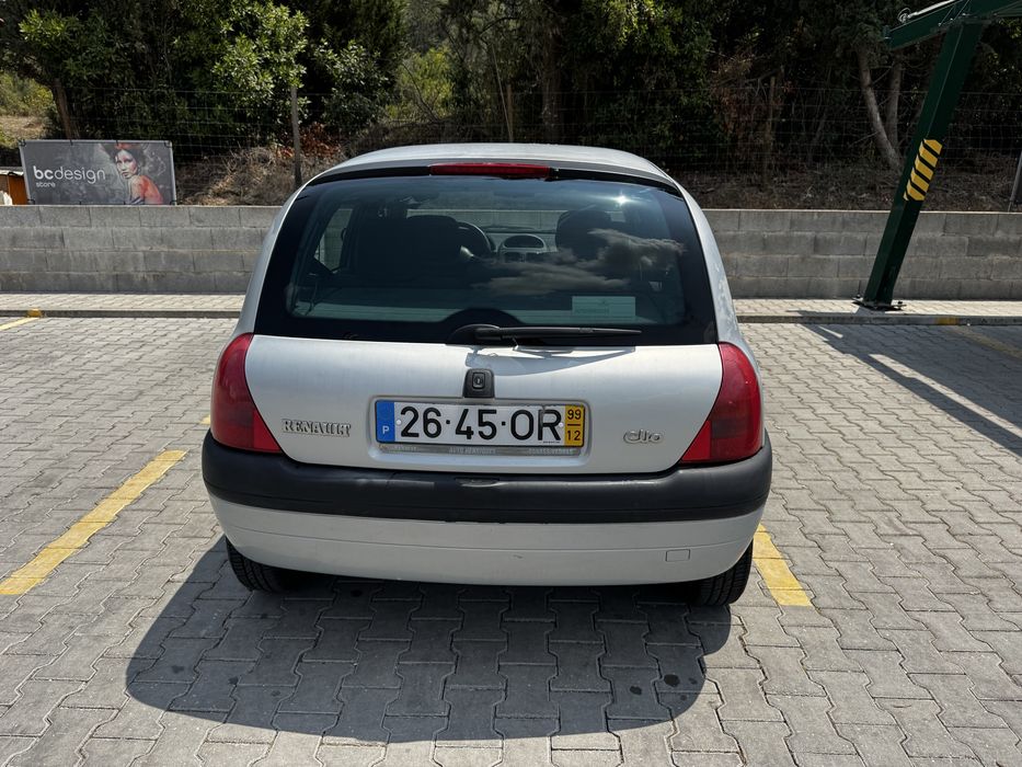 Renault Clio — fotografia 3