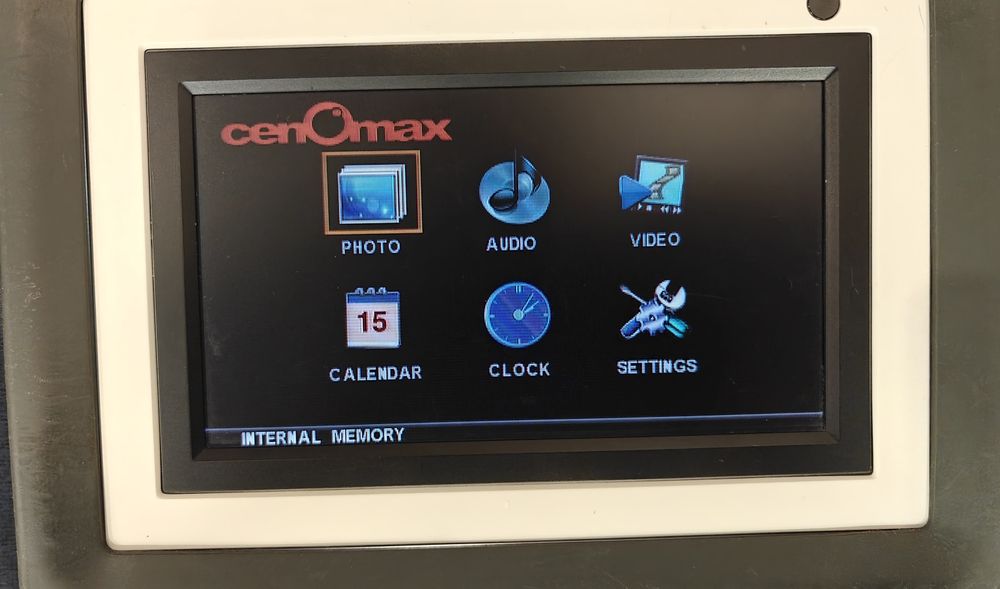 Цифрова фоторамки CenOmax