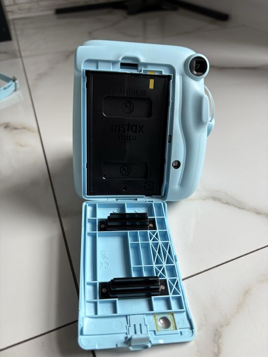 Instax mini 11 + pokrowiec