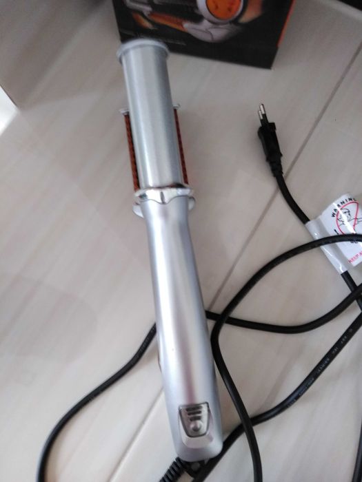 Szczotka, prostownica, lokówka, suszarka do stylizacji włosów