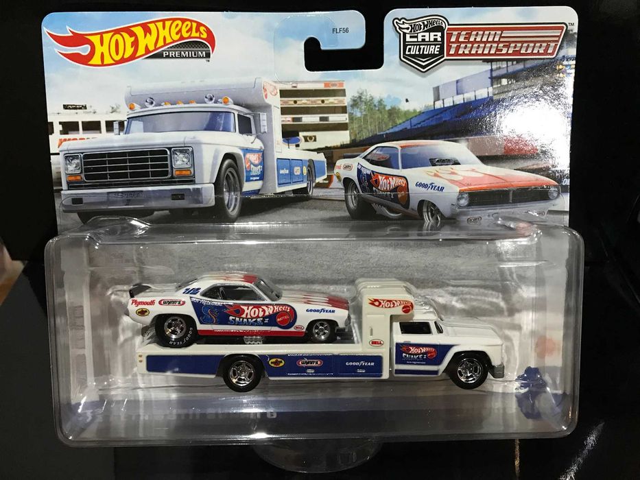Hotwheels 1/64 Team transport - Varios