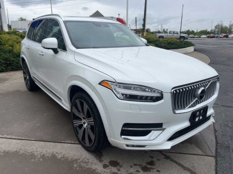 Volvo Xc90      2022