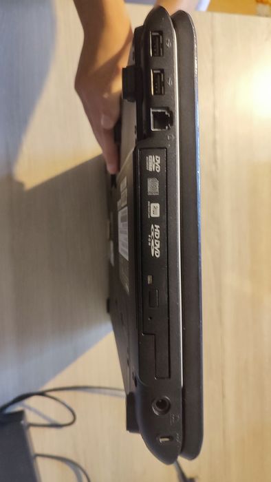 Laptop Toshiba Satellite 4gb ram 120ssd win10