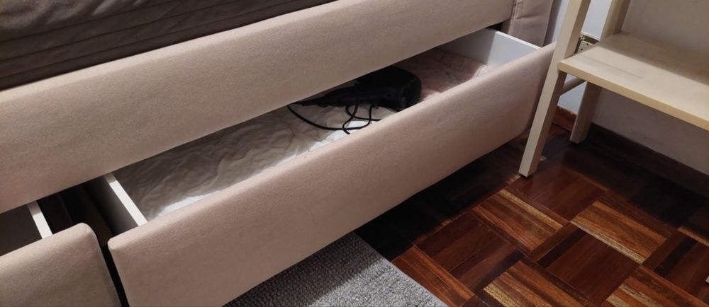 Cama de casal ikea com 4 gaveteiro