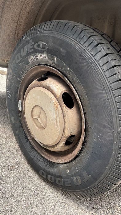 Mercedes Benz MB 100 de 1994 (teto elevado)