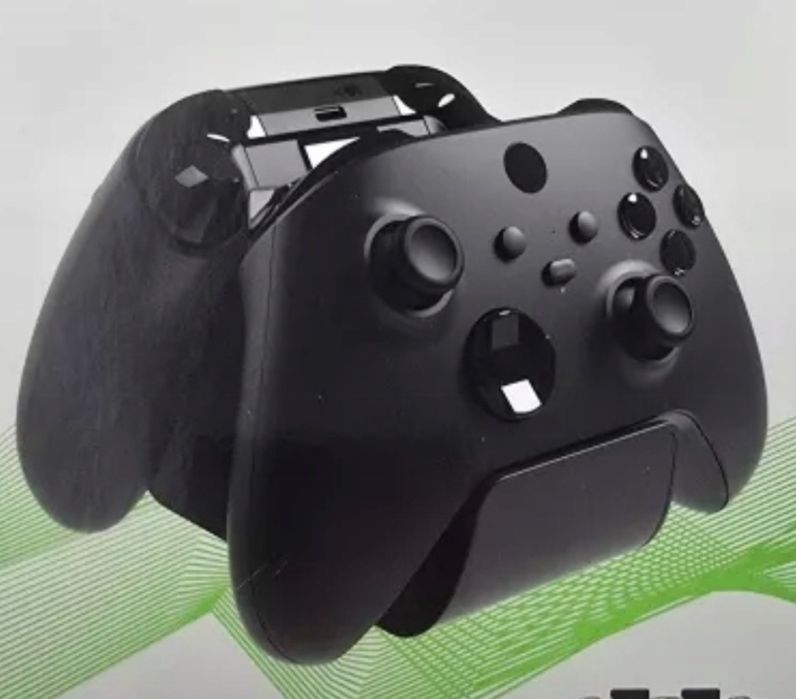 NOWA XBOX stacja ładująca do padów z 2 kompletami akumulatorów.