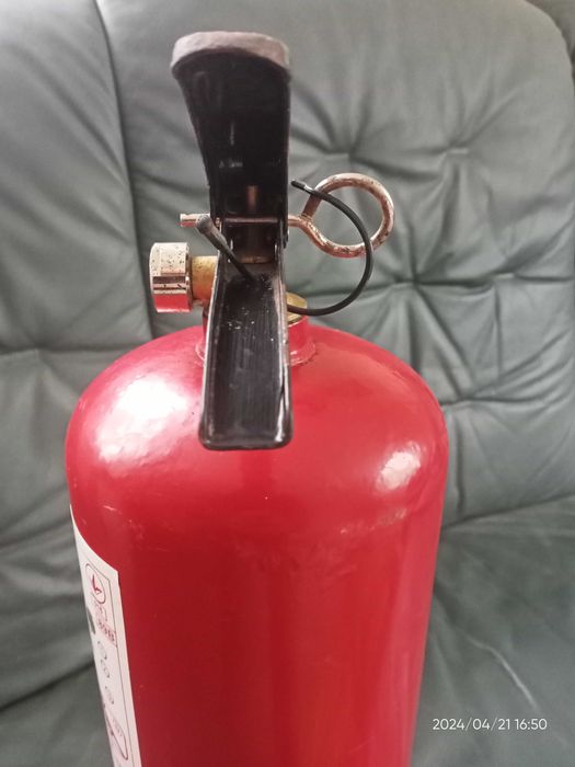 Продам вогнегасник