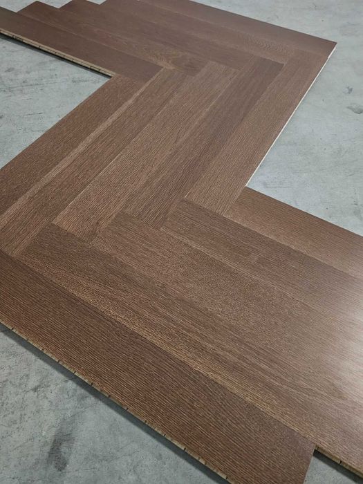 Jodełka klasyczna dąb lakier choco 13x70x490 (warstwa 6mm) 28,5 m2