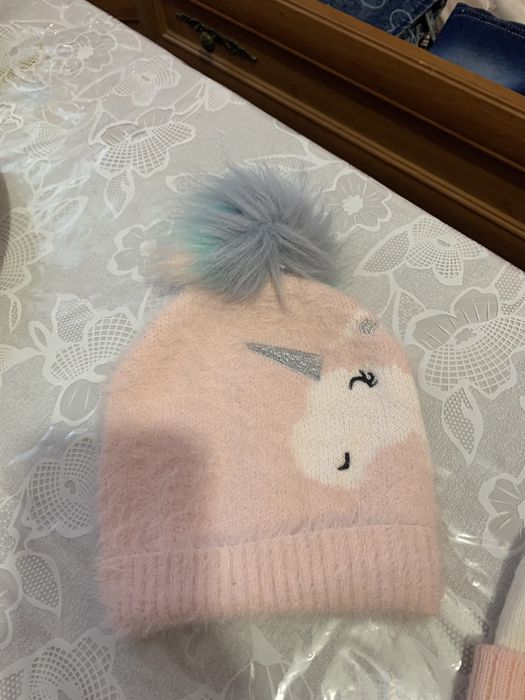 Шапочки до року дівчинки