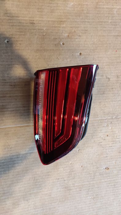 Lampa lewa tył VW Golf VII lift w klape