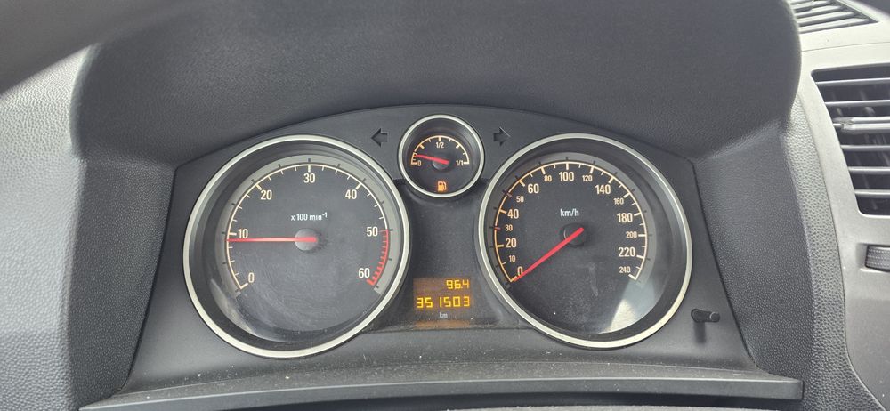 Opel Zafira B 1.9CDTI 2005r, 6 biegów klima 7 osobowa