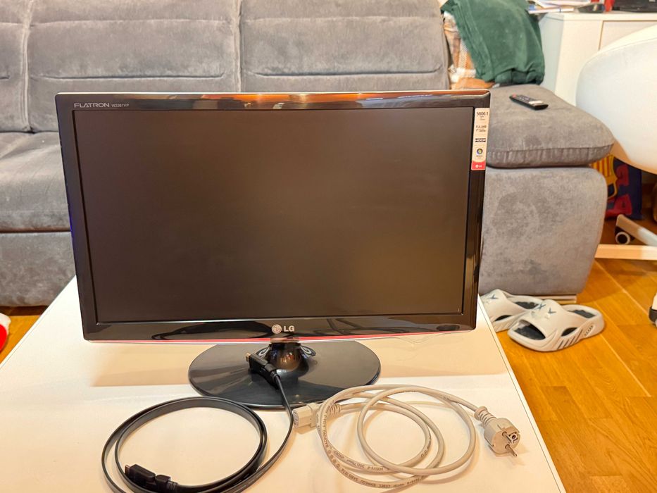 Monitor LG W2261VP-PF czarny FullHD